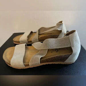 Bos. & co. suede strappy sandals size 8 summer vacation hiking outdoors boho